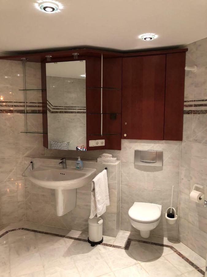 3 Apartments Am Wambolter Hof 3 Бенсгайм Екстер'єр фото