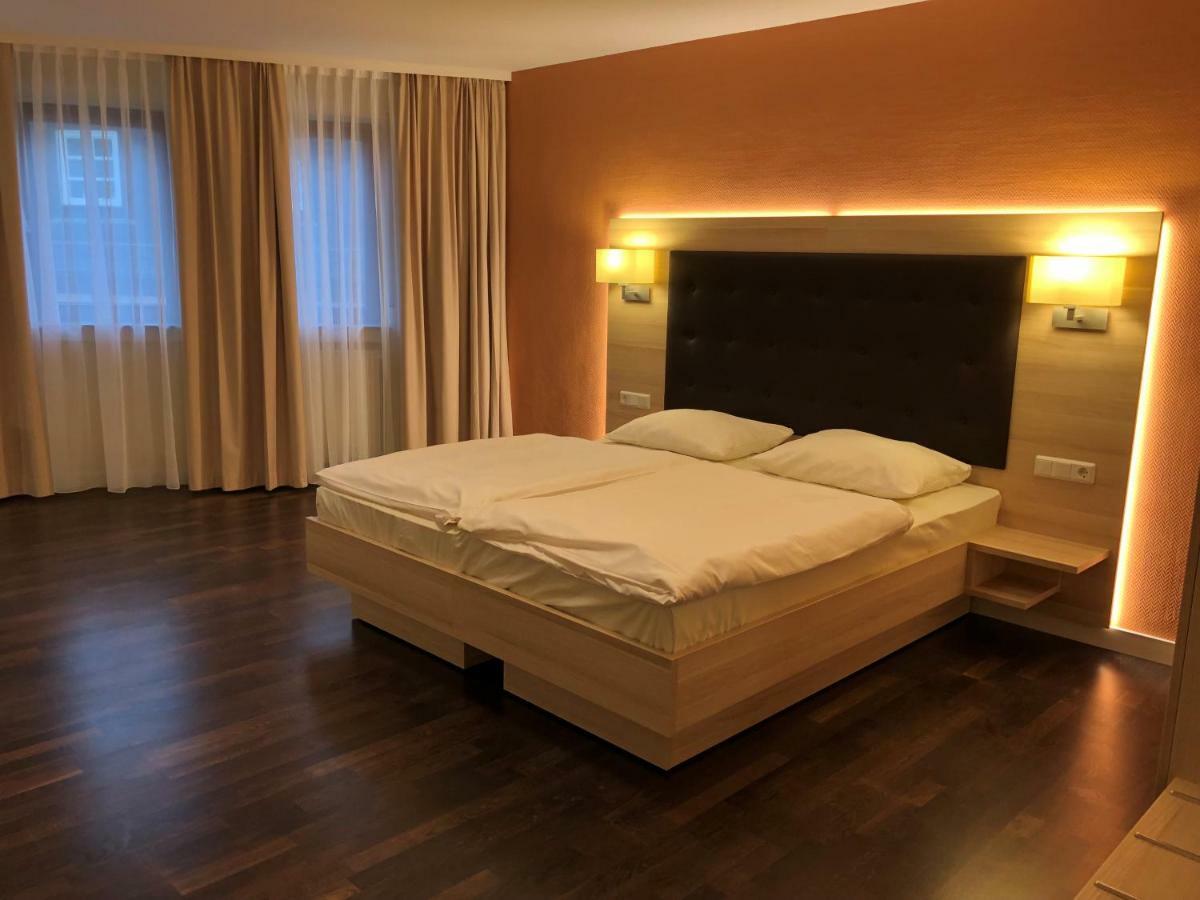 3 Apartments Am Wambolter Hof 3 Бенсгайм Екстер'єр фото